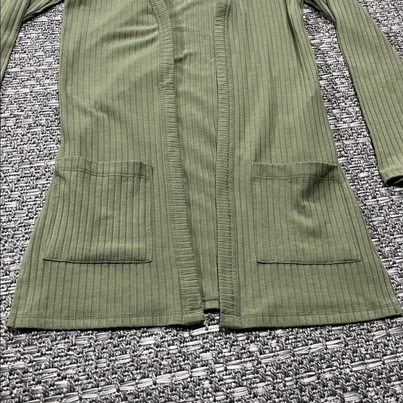 Streetwear Society | Long Olive Green Cardigan - Picture 2 of 9